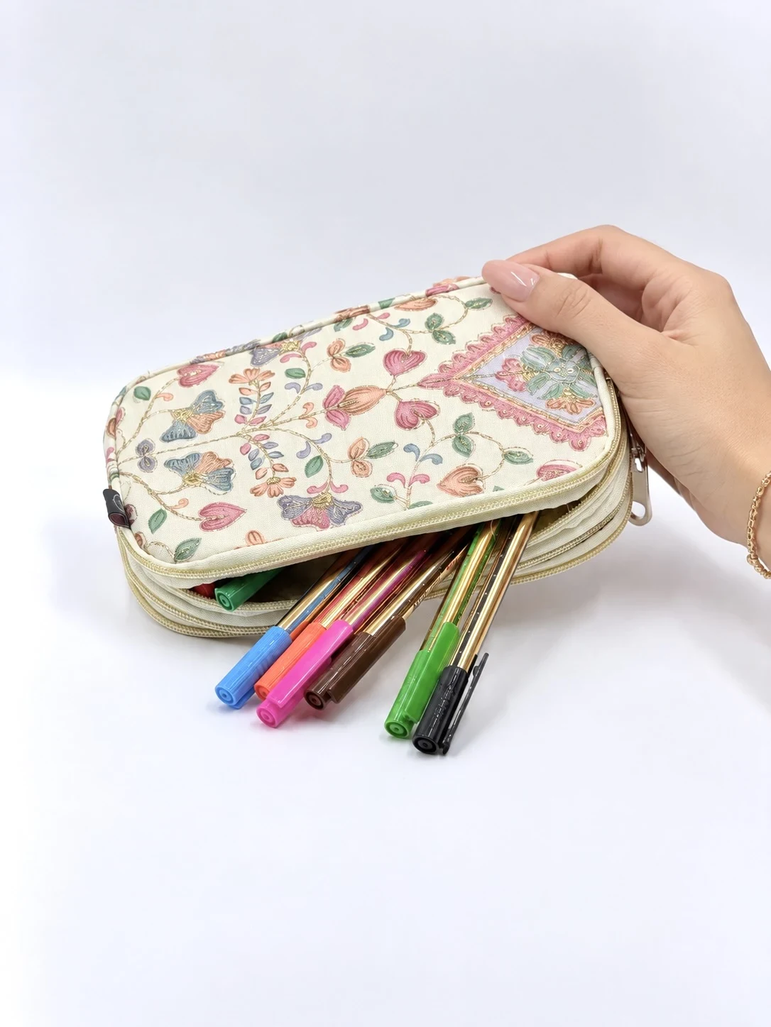 Kesar Travel Pouch Medium image 2