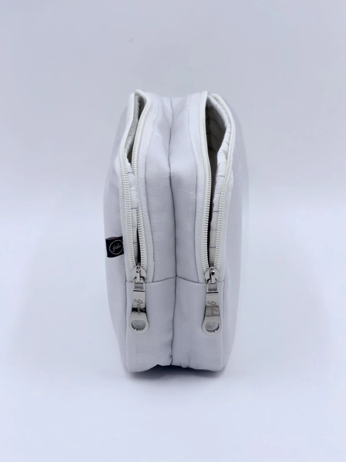 Kesar Travel Pouch Large 2