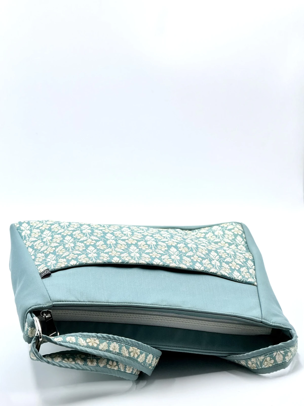Noor Sling image 3
