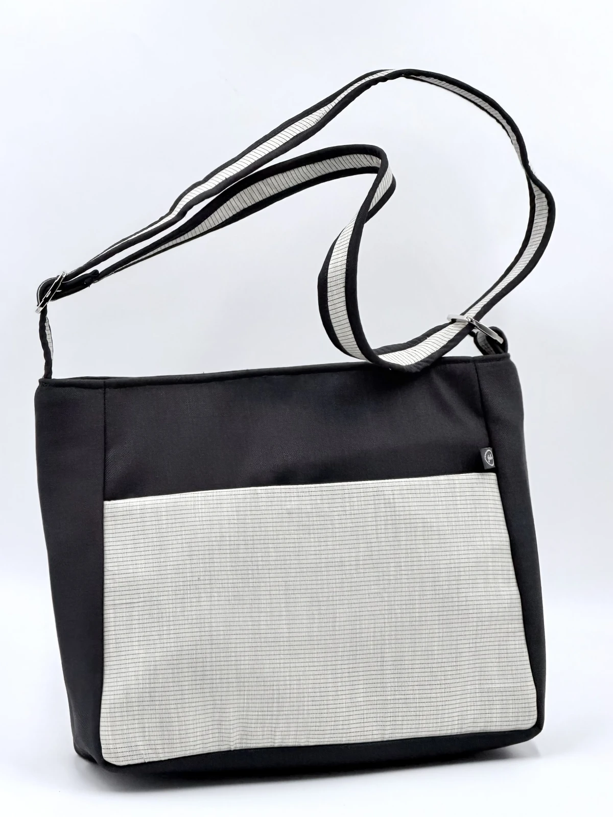 Noor Sling 4