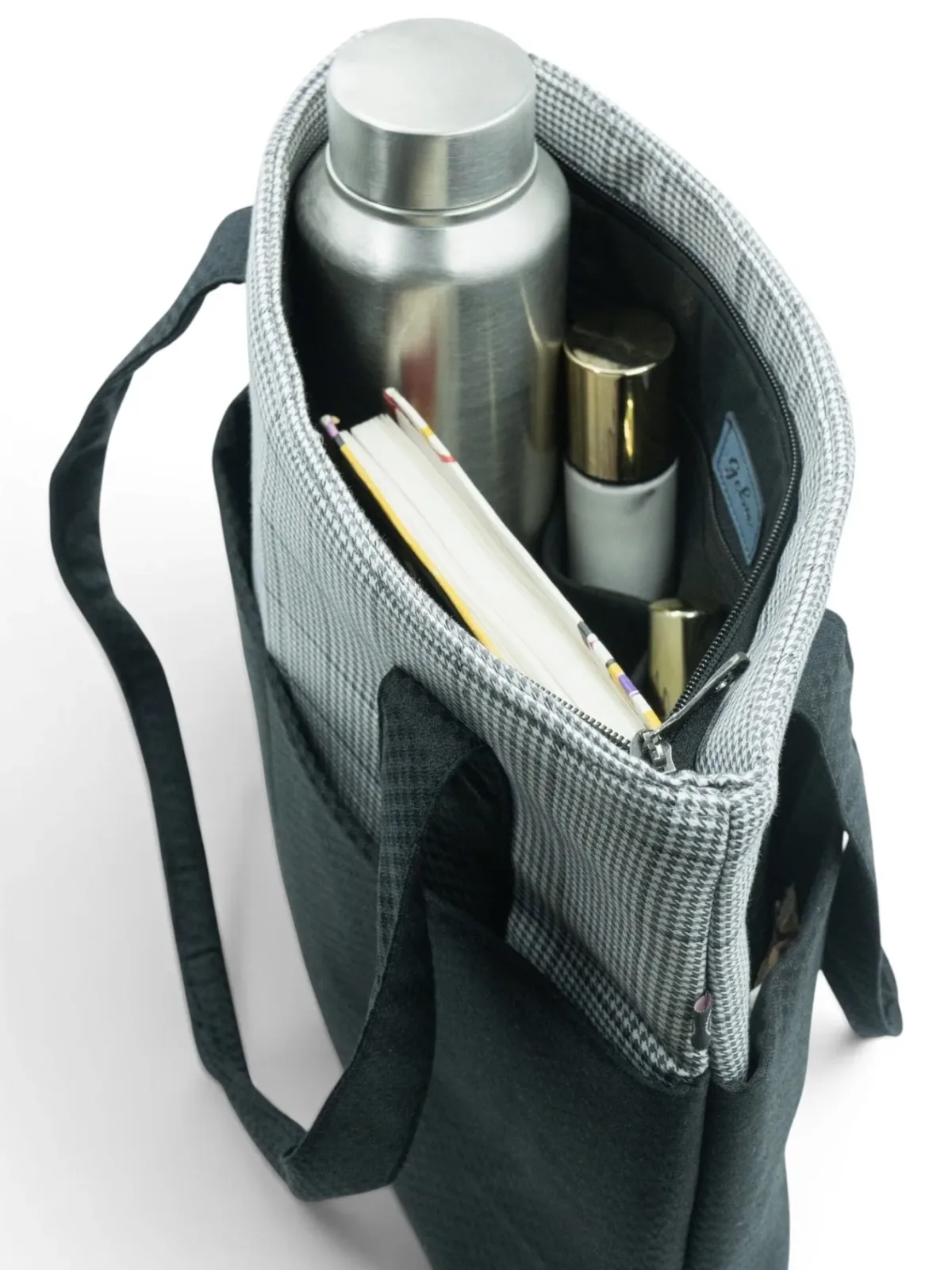 Gul Tote image 2