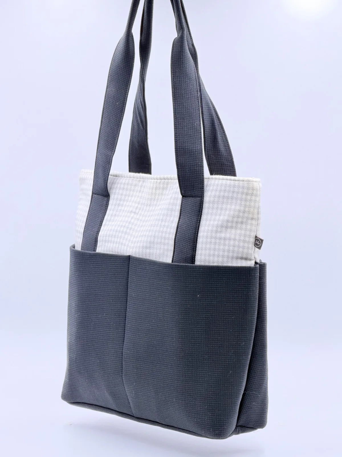 Gul Tote 1