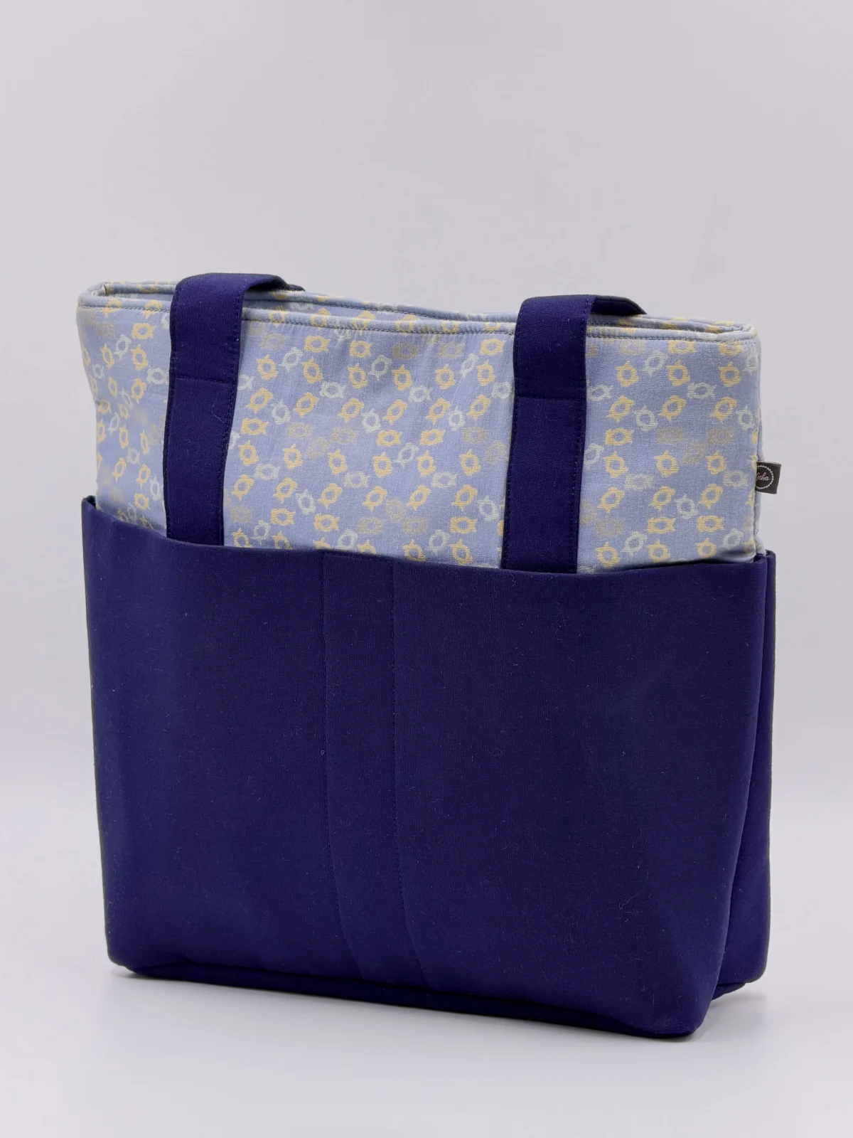 Gul Tote 4