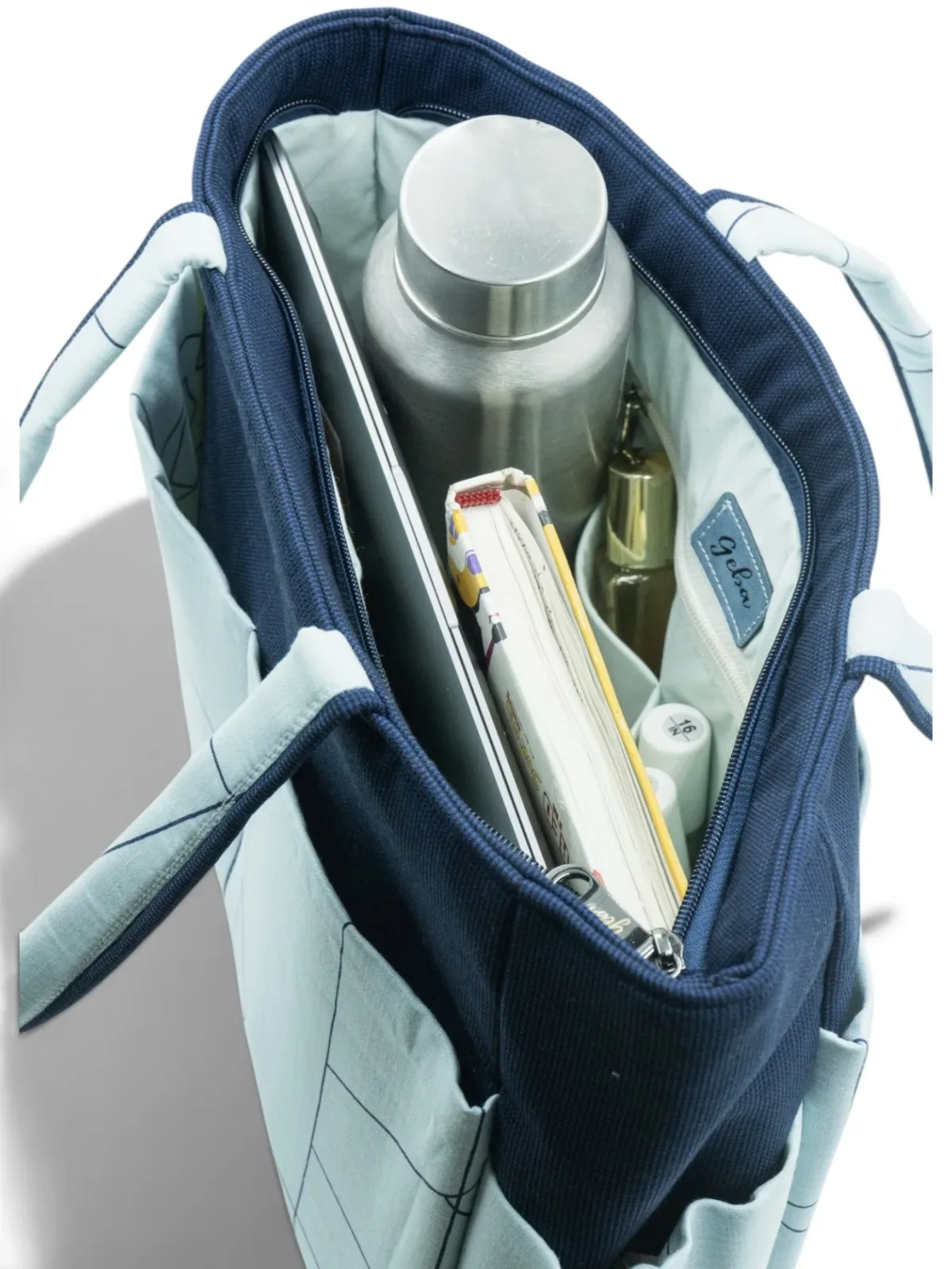 Gulmohar Carryall Medium image 2