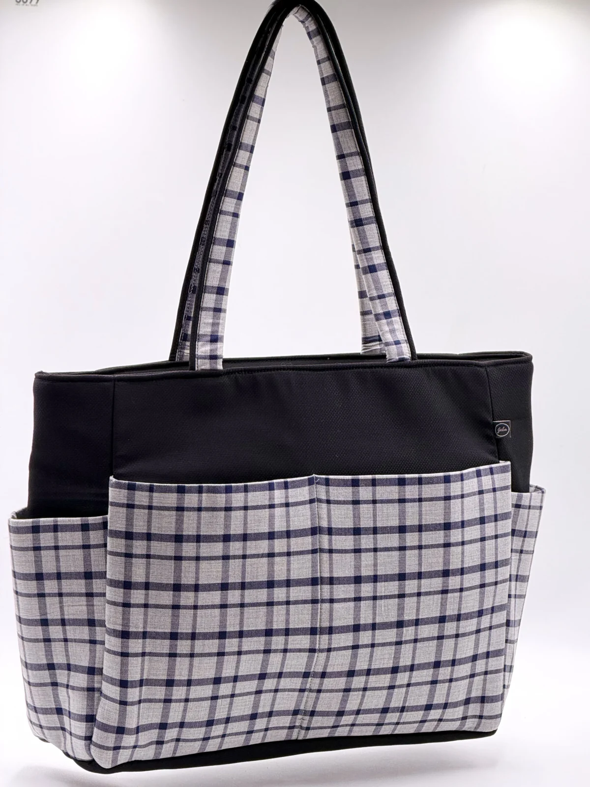 Gulmohar Carryall Medium 1