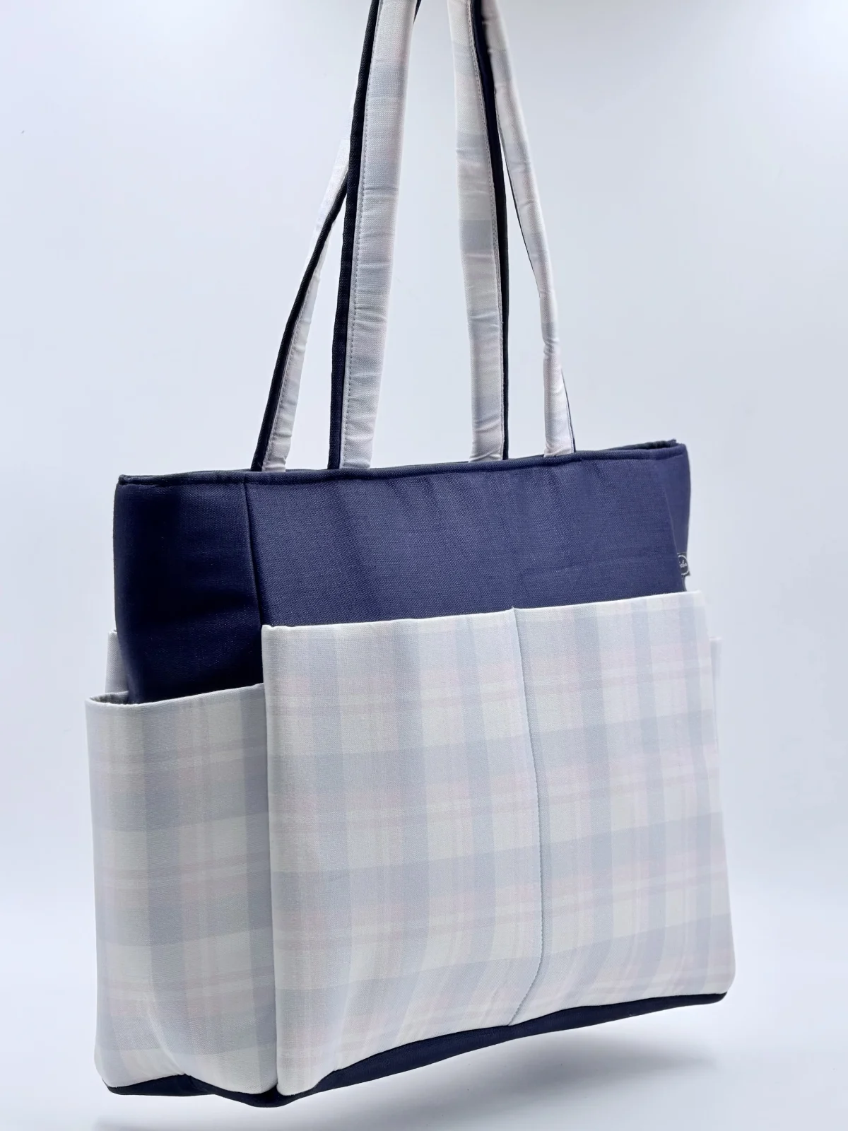 Gulmohar Carryall Medium 2