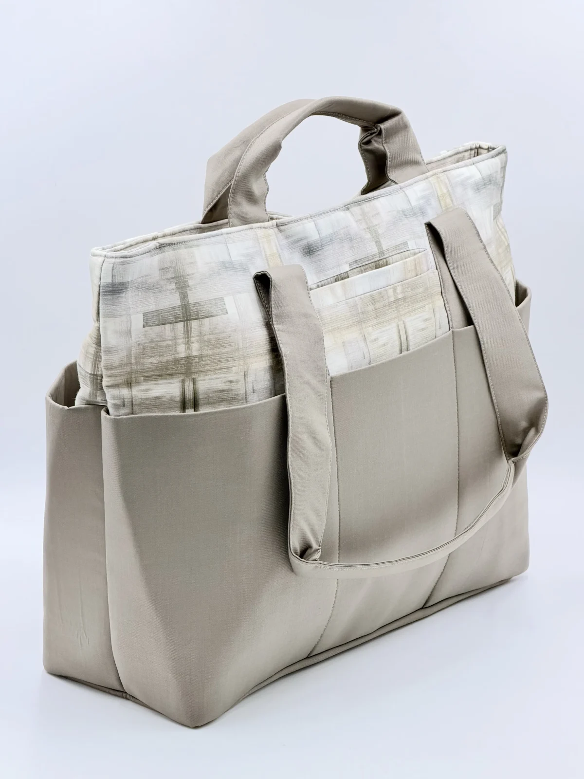 Madhumalti Carryall image 2