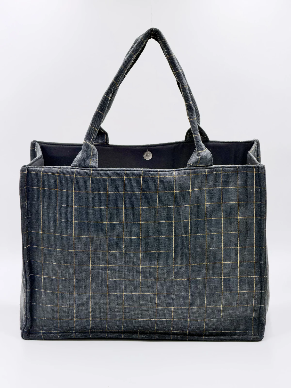 Magnolia Tote image 1