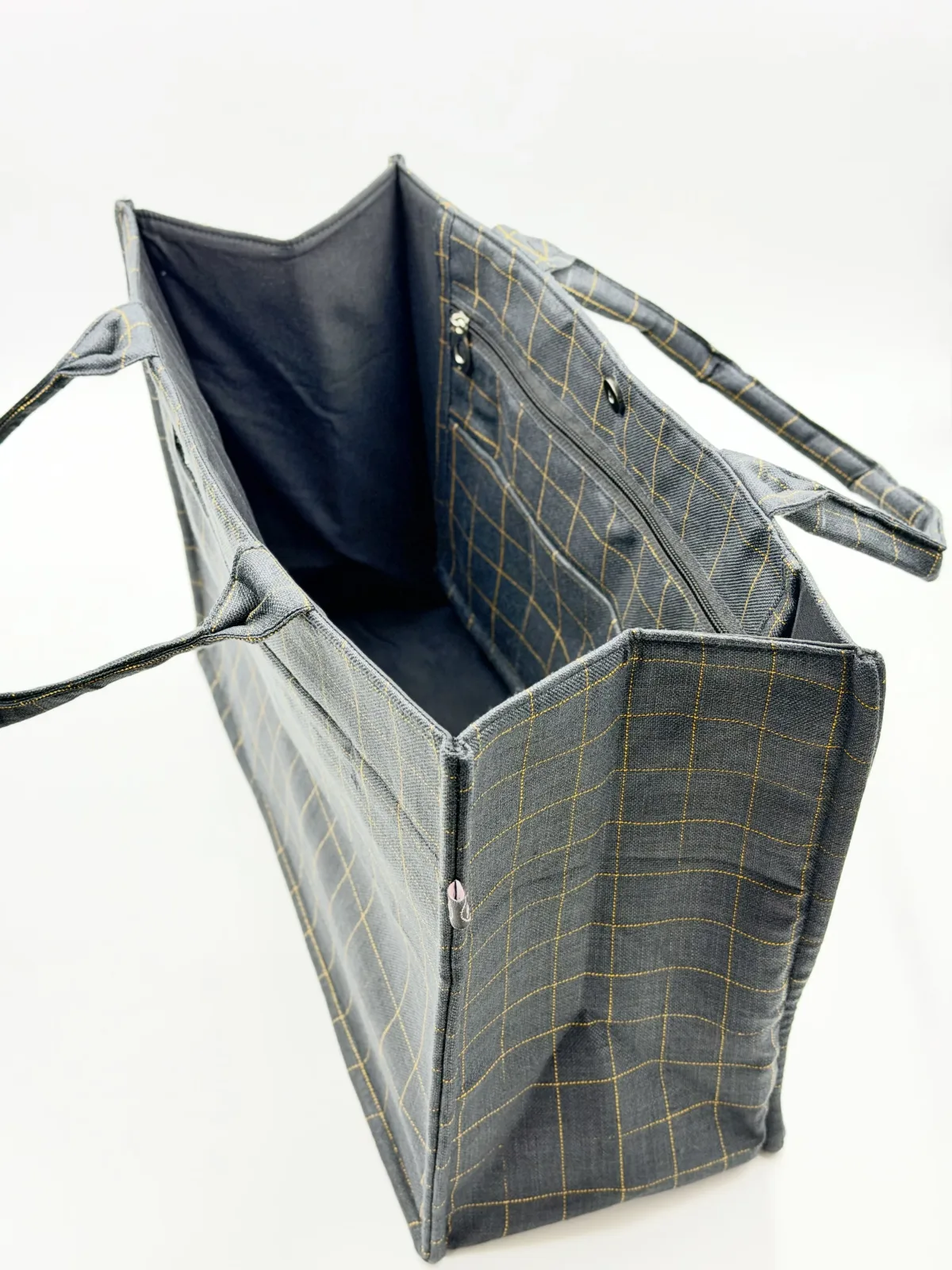 Magnolia Tote image 4