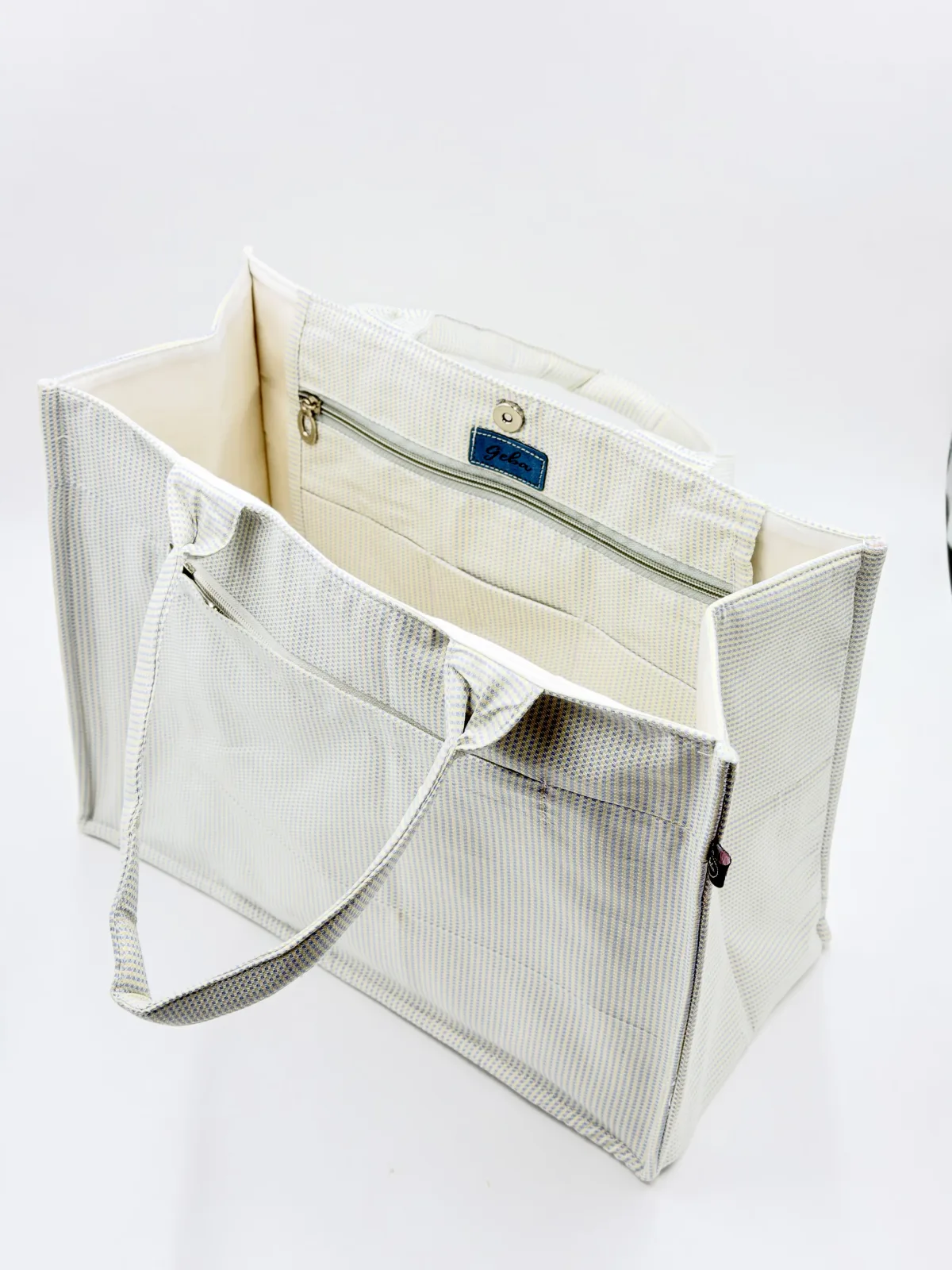 Magnolia Tote image 2