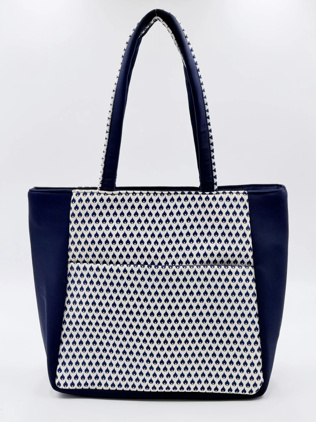 Nishigandha Tote 4