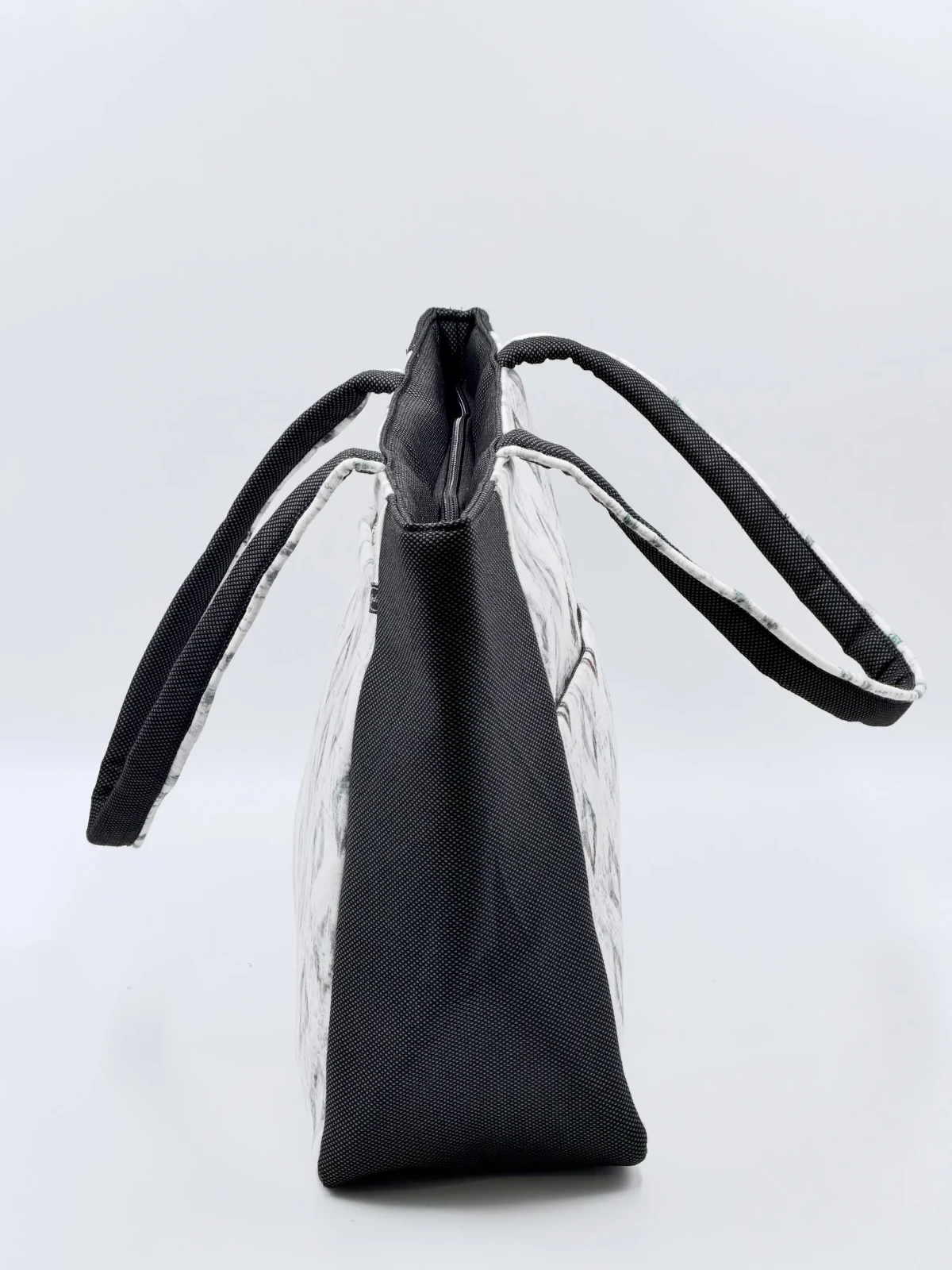 Nishigandha Tote image 4