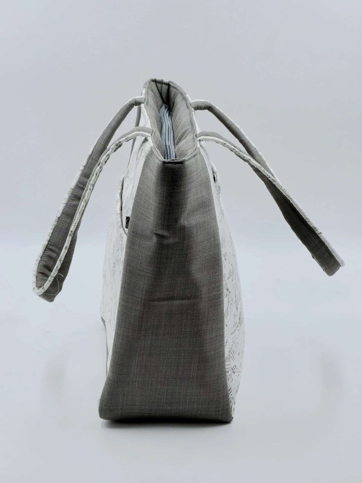 Nishigandha Tote 4