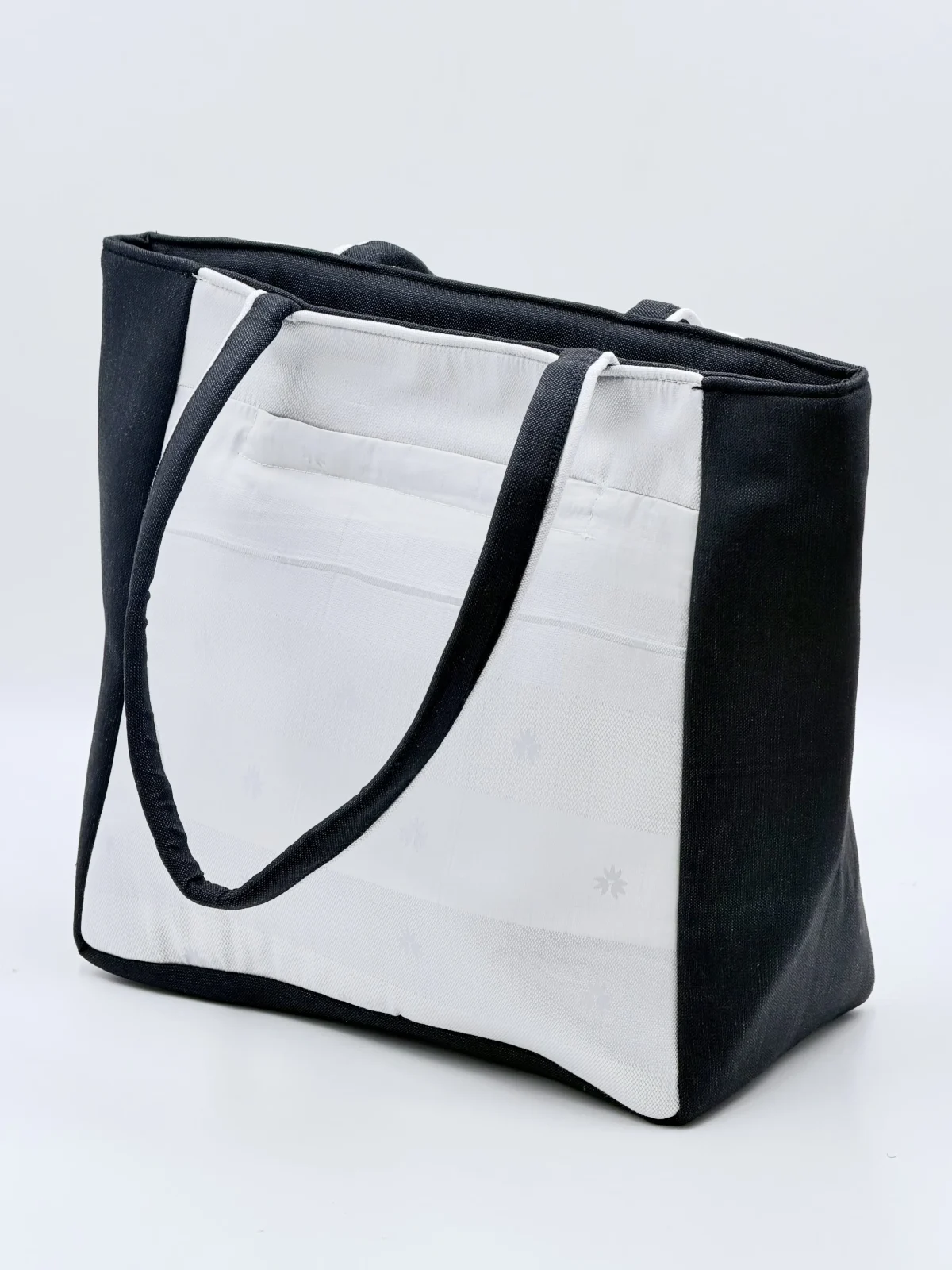 Nishigandha Tote 4