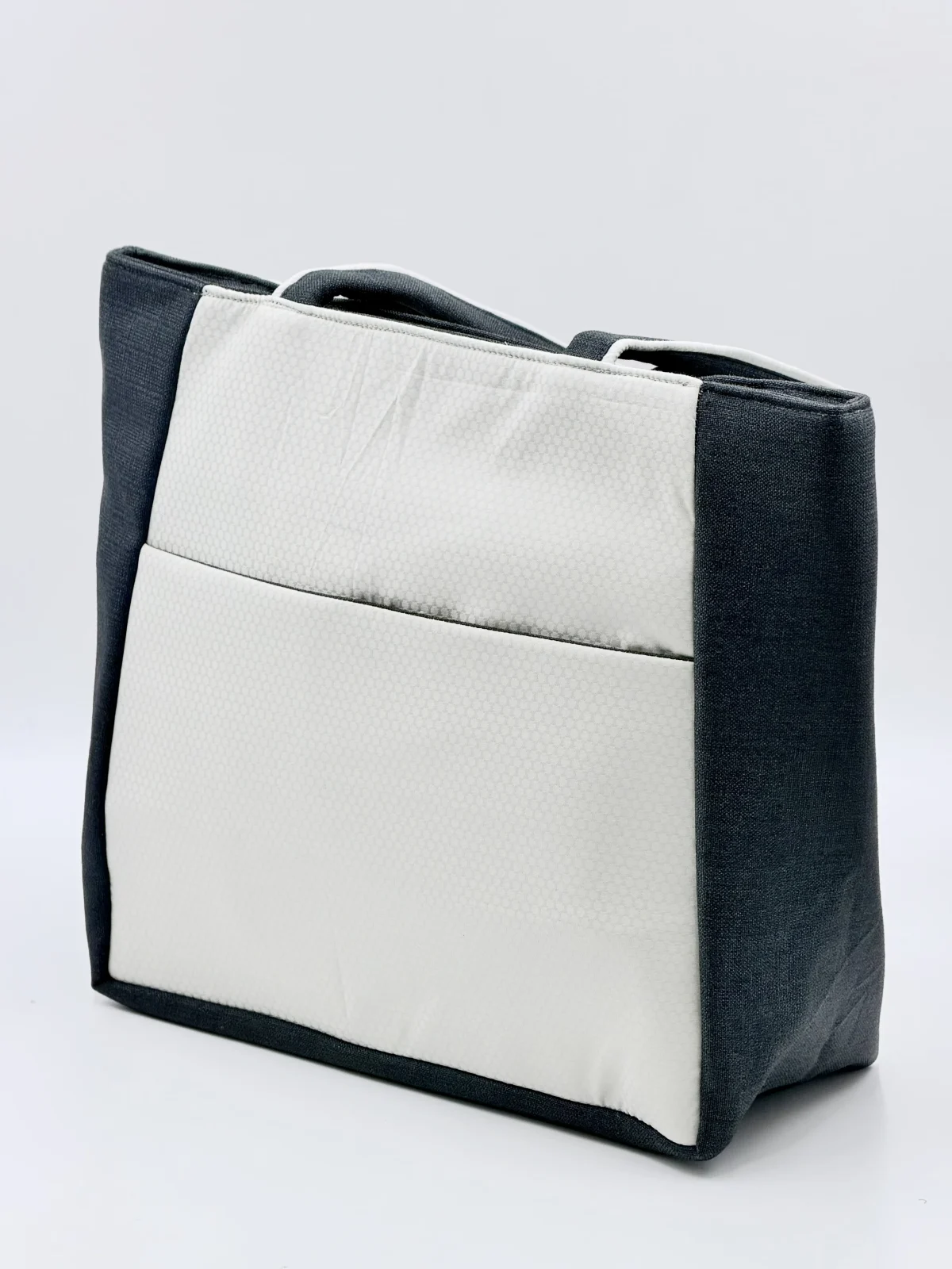 Nishigandha Tote image 2