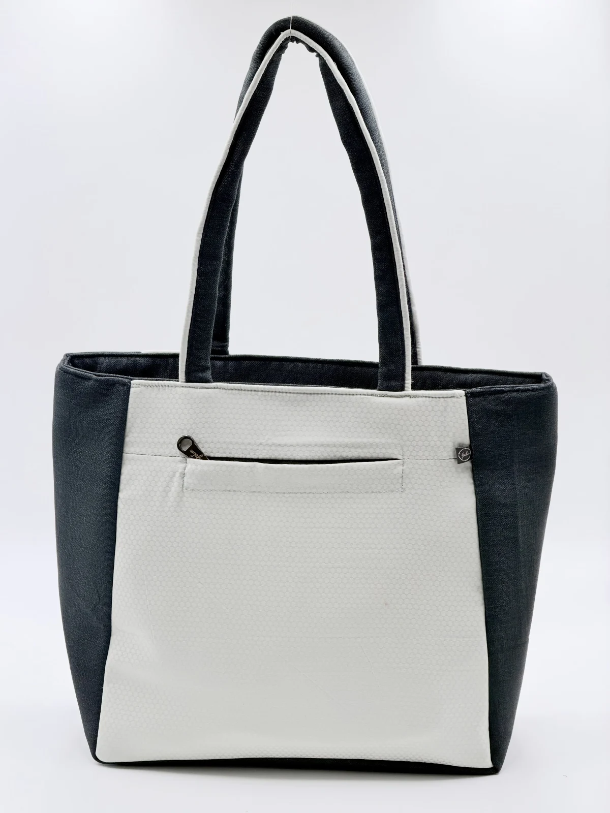 Nishigandha Tote image 3
