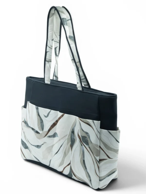 Gulmohar Carryall Medium thumbnail 3