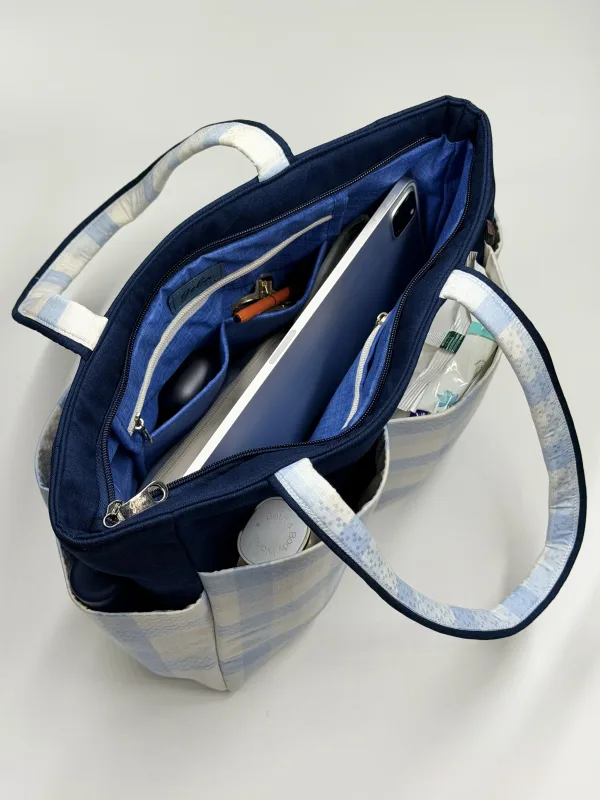 Gulmohar Carryall Medium thumbnail 2