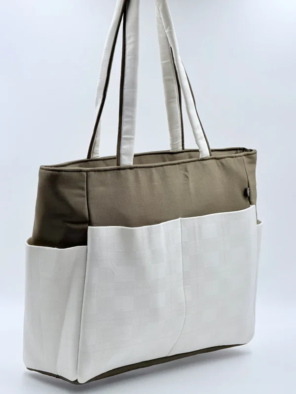 Gulmohar Carryall Medium thumbnail 1