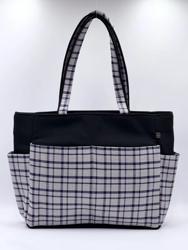 Gulmohar Carryall Medium thumbnail 2