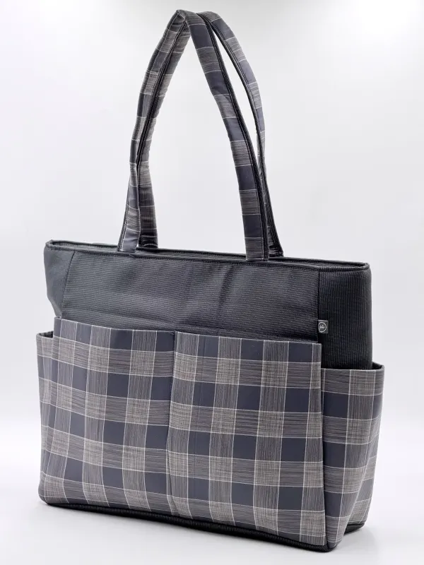 Gulmohar Carryall Medium thumbnail 3