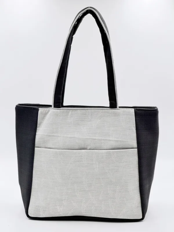 Nishigandha Tote thumbnail 1