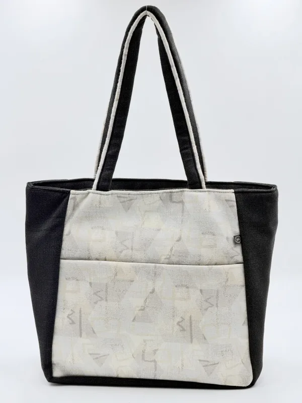 Nishigandha Tote thumbnail 1