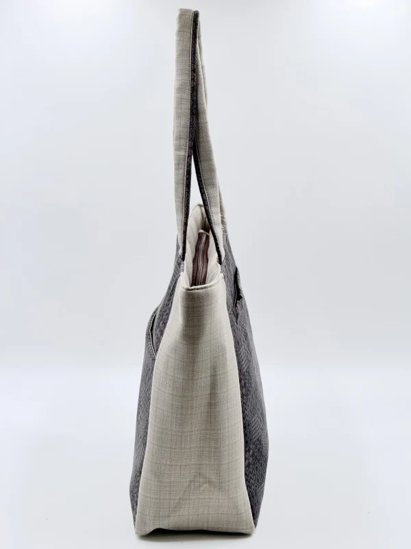 Nishigandha Tote thumbnail 5