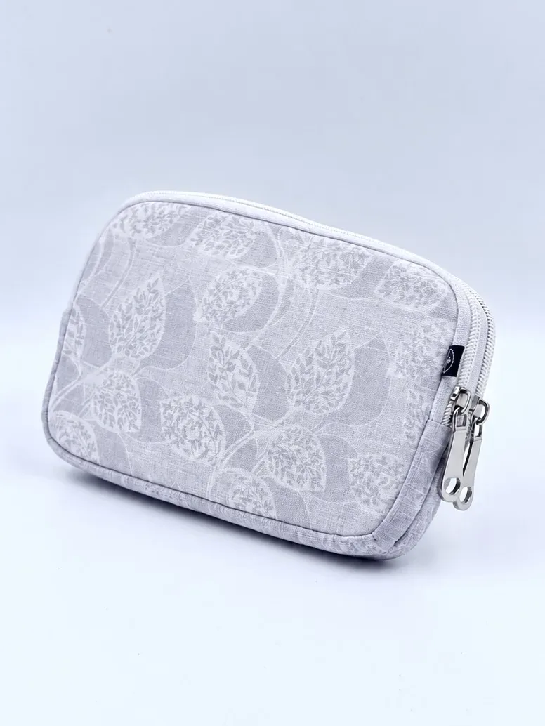 Kesar Travel Pouch - Kesar Travel Pouch Medium - GEBA-KESAR-0114 — Organisers & Storage › Kesar Travel Pouch › Kesar Travel Pouch Medium (Photo 1 of 4)