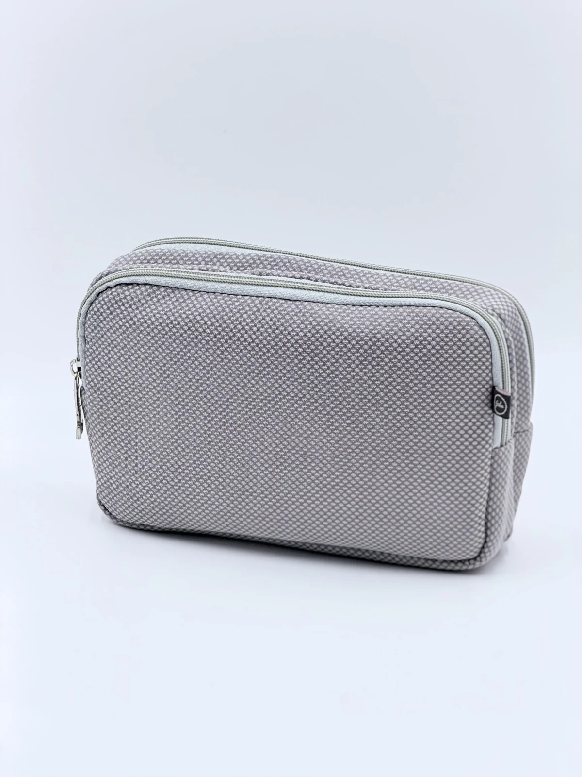 Kesar Travel Pouch - Kesar Travel Pouch Large - GEBA-KESAR-0010 — Organisers & Storage › Kesar Travel Pouch › Kesar Travel Pouch Large (Photo 1 of 4)