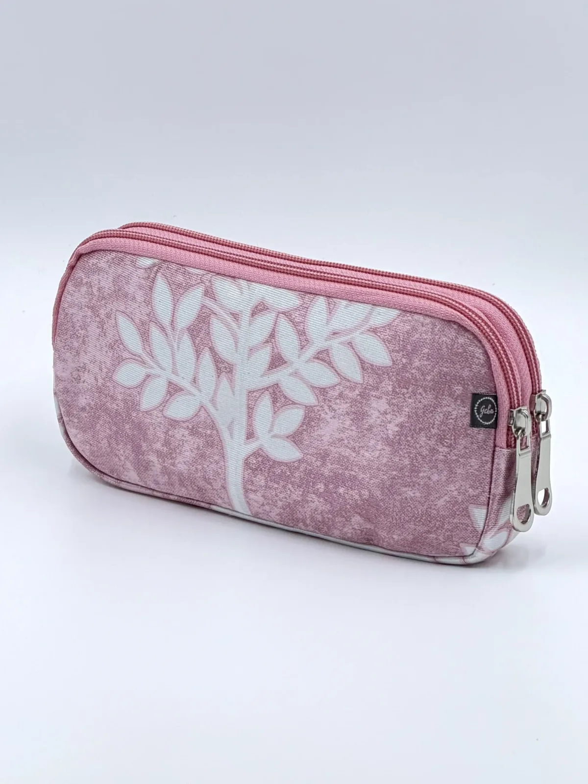 Kesar Travel Pouch - Kesar Travel Pouch Small - GEBA-KESAR-0215 — Organisers & Storage › Kesar Travel Pouch › Kesar Travel Pouch Small (Photo 1 of 2)