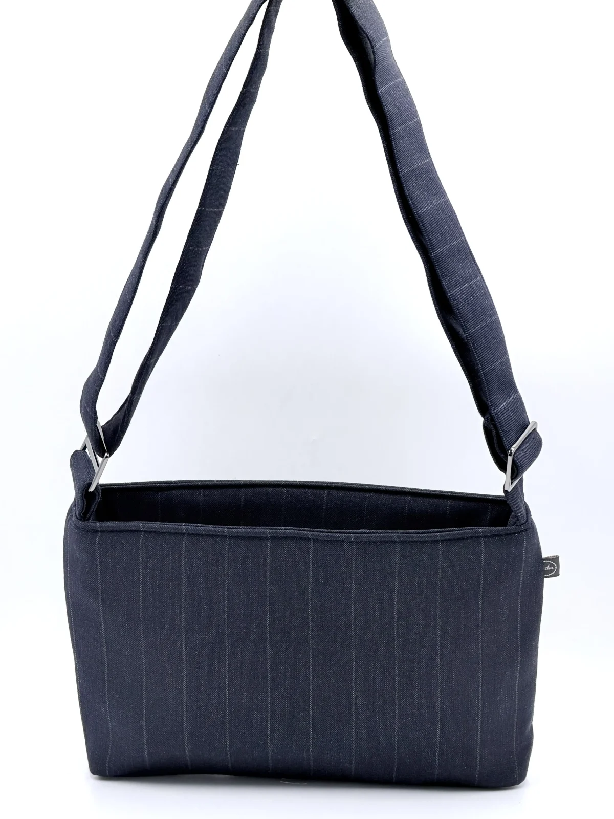 Ivy Sling - GEBA-IVY-0025 — Slings & Crossbodies › Ivy Sling (Photo 1 of 5)