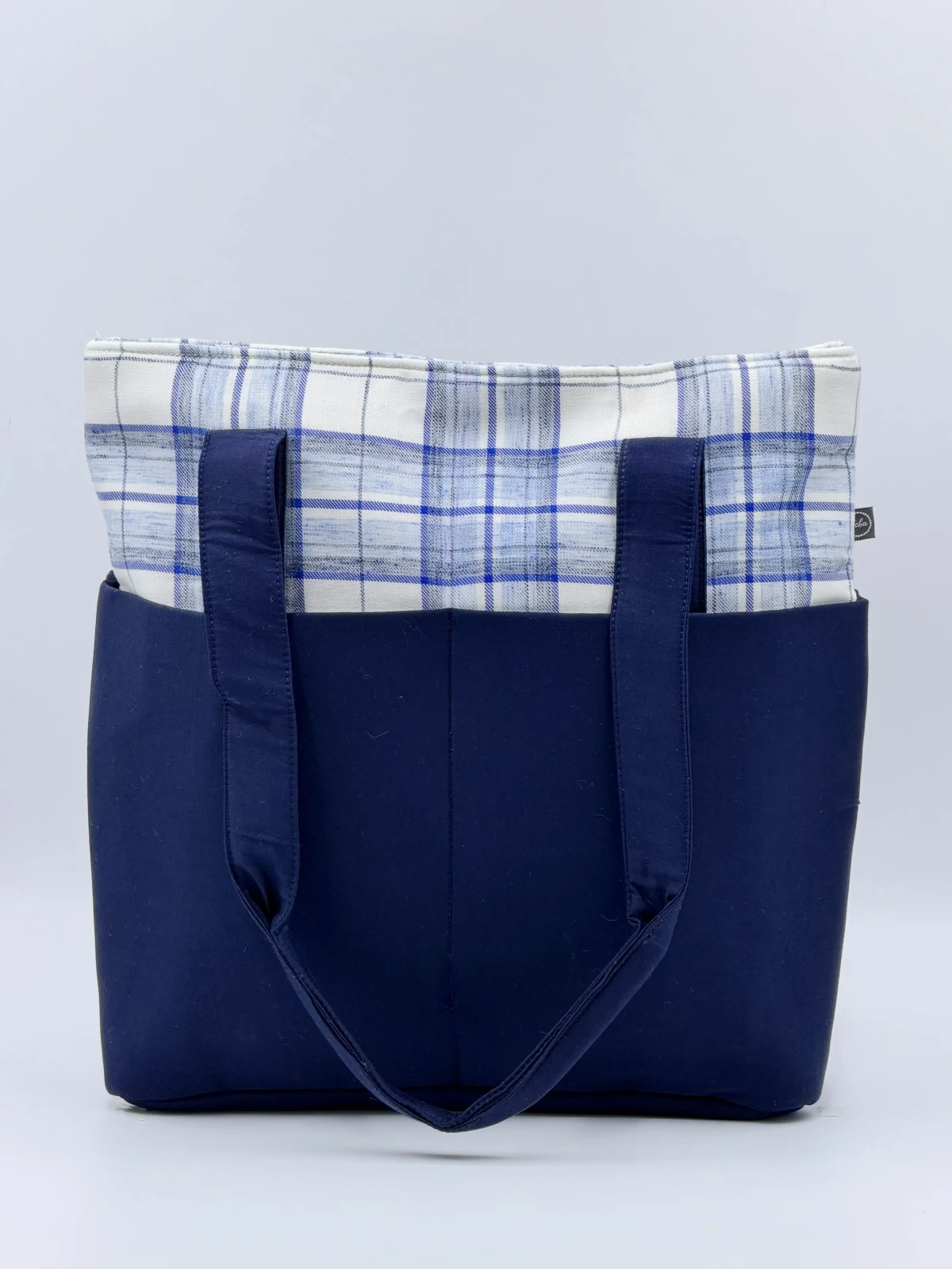 Gul Tote - GEBA-GUL-0015 — Totes & Carryalls › Gul Tote (Photo 1 of 4)