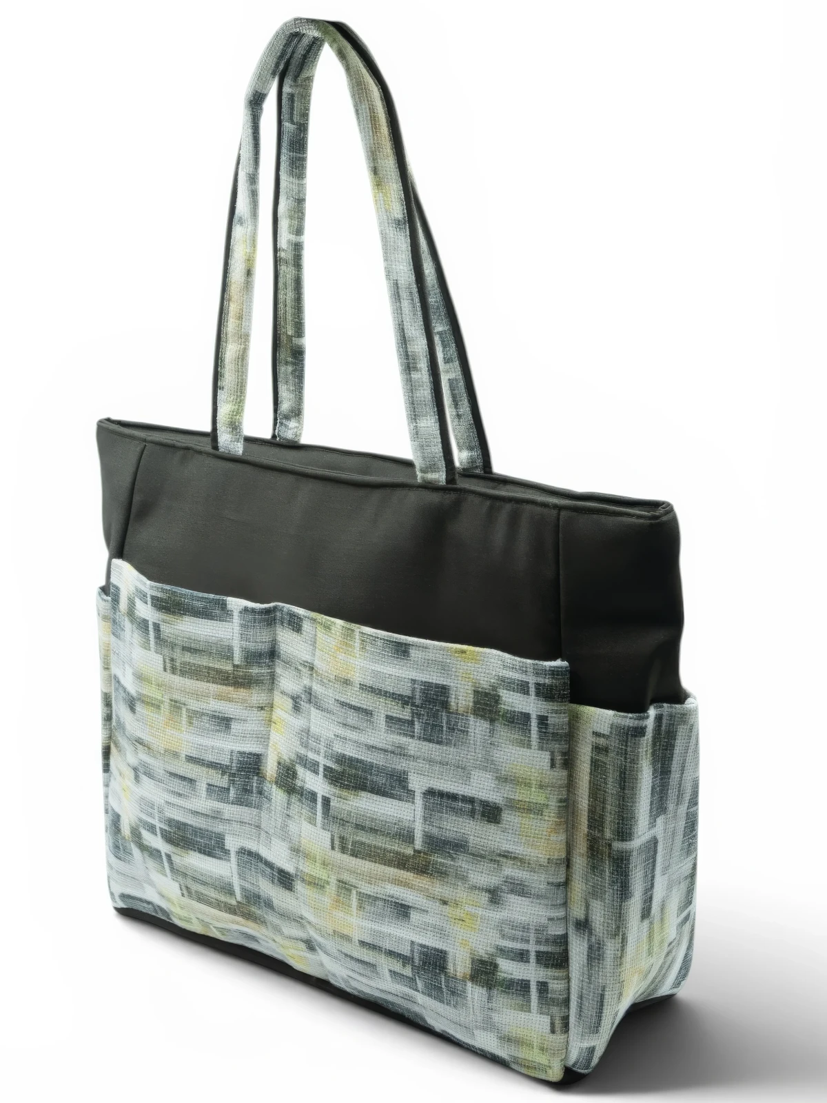 Gulmohar Carryall - Gulmohar Carryall Large - GEBA-GULMOHAR-0004 — Totes & Carryalls › Gulmohar Carryall › Gulmohar Carryall Large (Photo 1 of 2)
