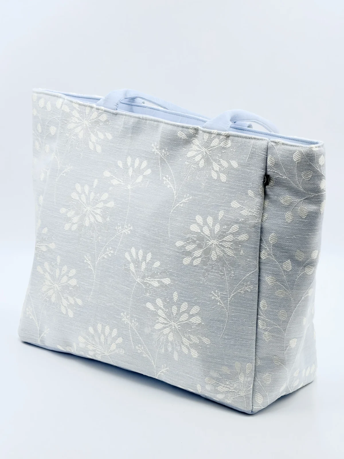 Peony Everyday Tote - Peony Everyday Tote Large - GEBA-PEONY-0006 — Totes & Carryalls › Peony Everyday Tote › Peony Everyday Tote Large (Photo 1 of 5)